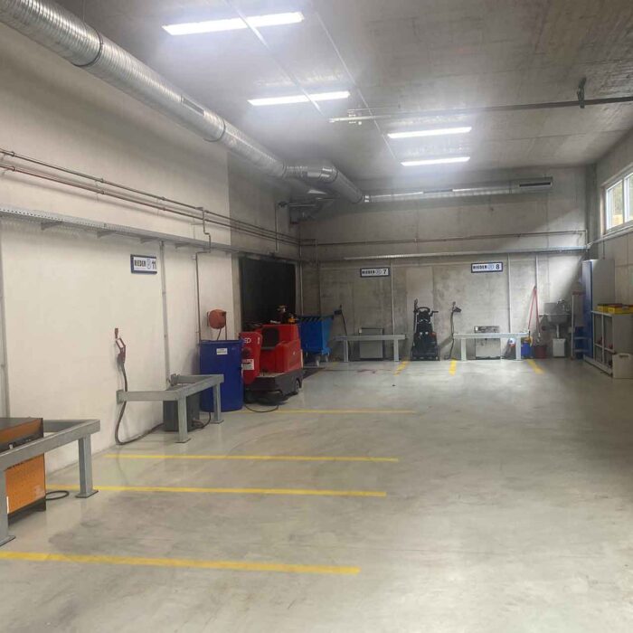 Riederkisten - E-Stapler Garage